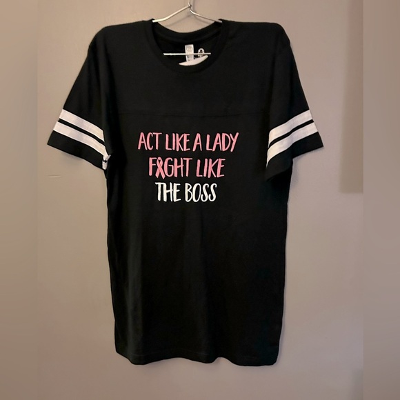 Breast Cancer Awareness t-shirt - black with white/pink graphic print NWT - Picture 1 of 8